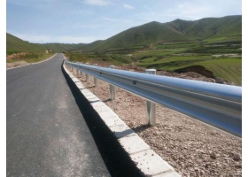 黄南藏族自治州公路波形护栏工程